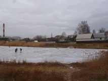 ВНИМАНИЕ! Неокрепший лед - опасен! Выход на лед запрещен!