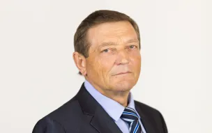 Виктор Иванович Жданов, энергетик железнодорожного цеха Дирекции по транспортной логистике АО «ВМЗ».'