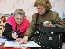 Сообщите родственникам: пенсию принесут на дом, но раньше обычного