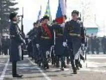 Уважаемые выксунцы! Примите искренние поздравления с Днём защитника Отечества!